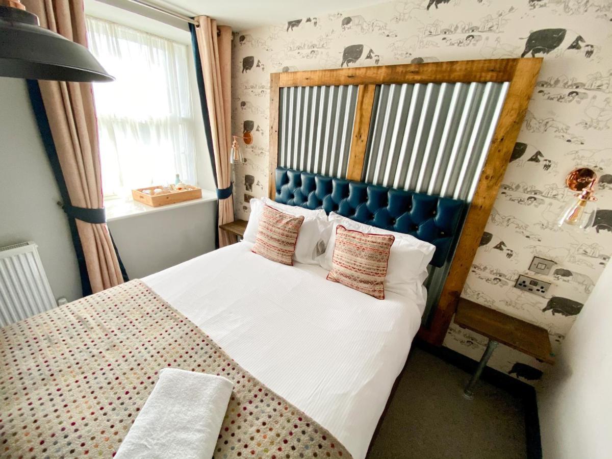 Helen Browning'S Royal Oak Hotel Swindon Ruang foto