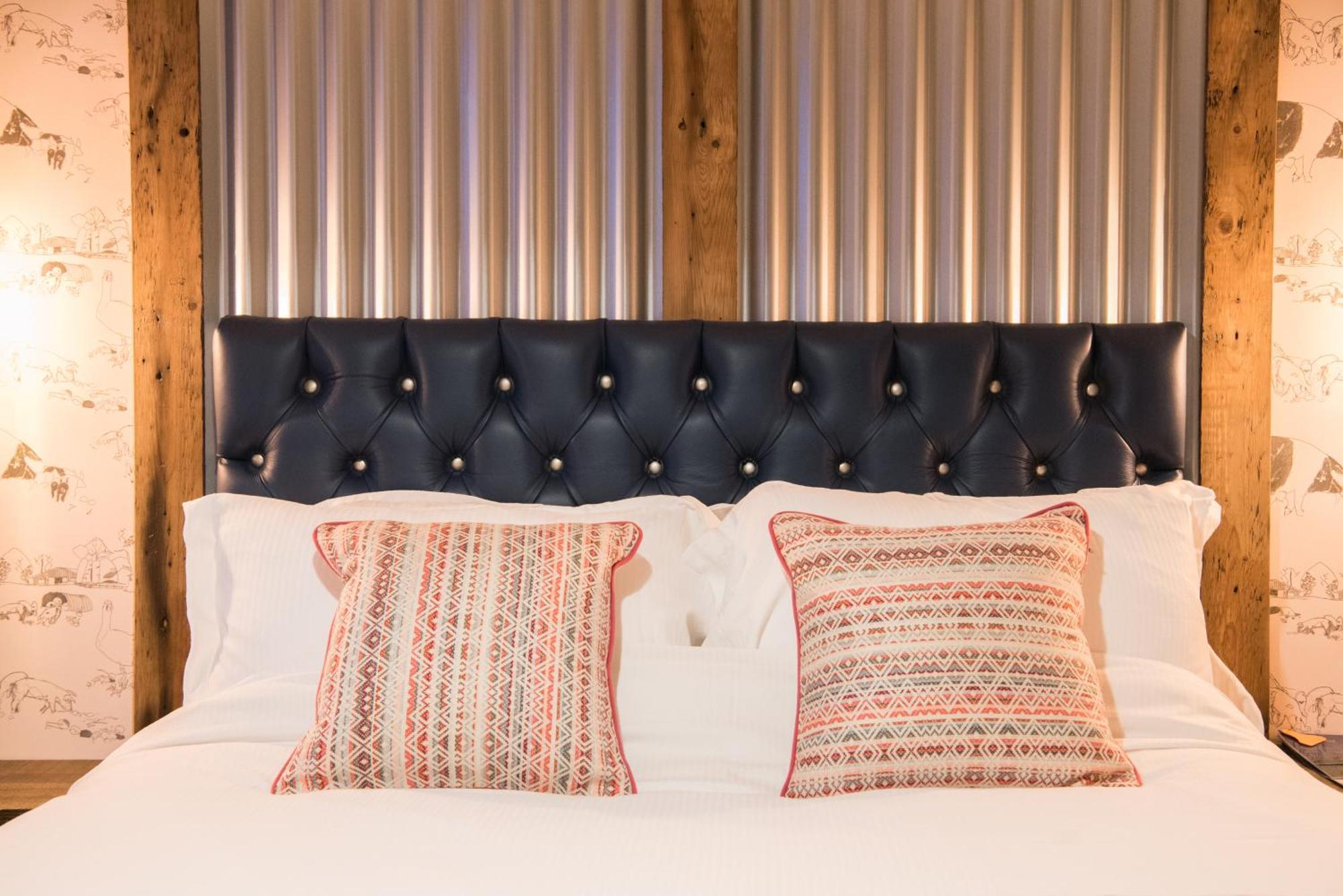 Helen Browning'S Royal Oak Hotel Swindon Ruang foto