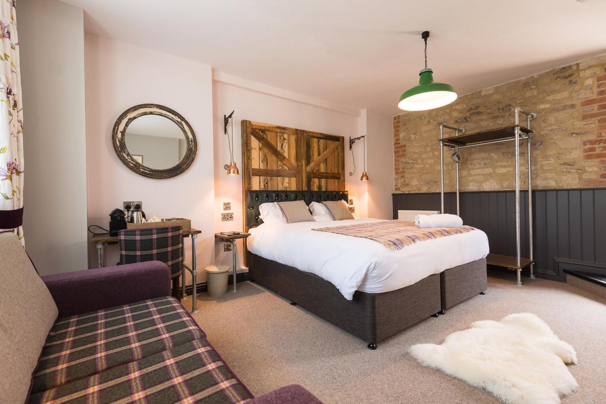 Helen Browning'S Royal Oak Hotel Swindon Ruang foto