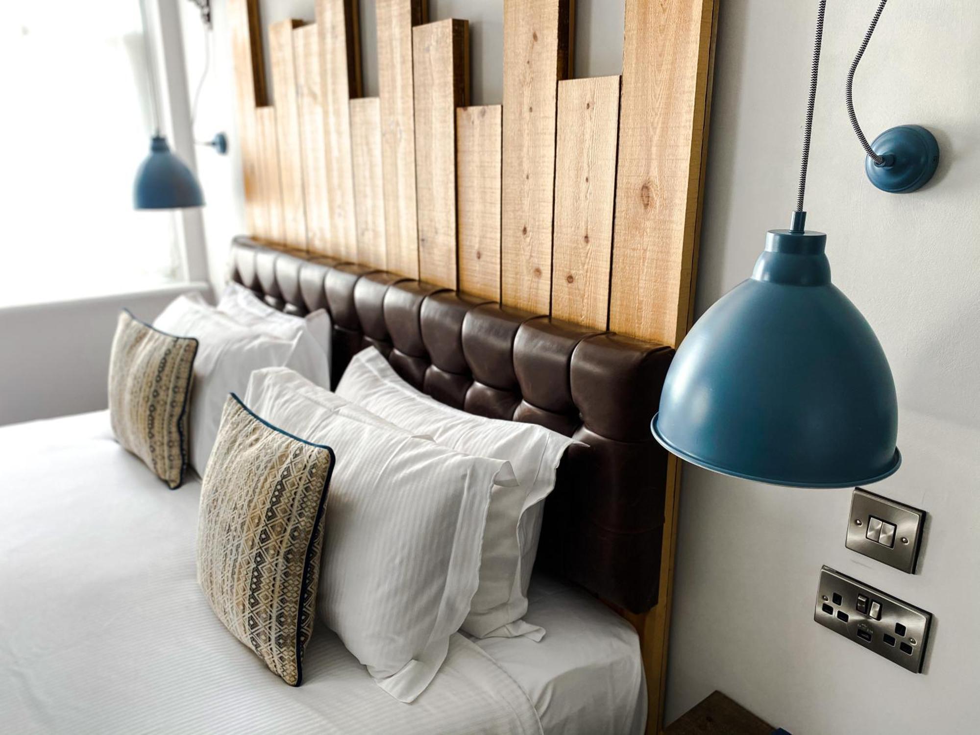 Helen Browning'S Royal Oak Hotel Swindon Ruang foto