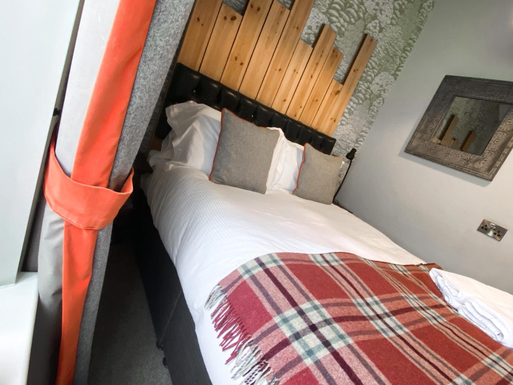 Helen Browning'S Royal Oak Hotel Swindon Ruang foto