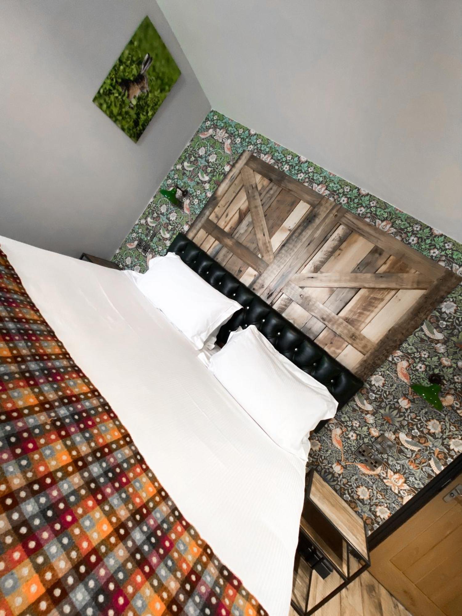 Helen Browning'S Royal Oak Hotel Swindon Ruang foto