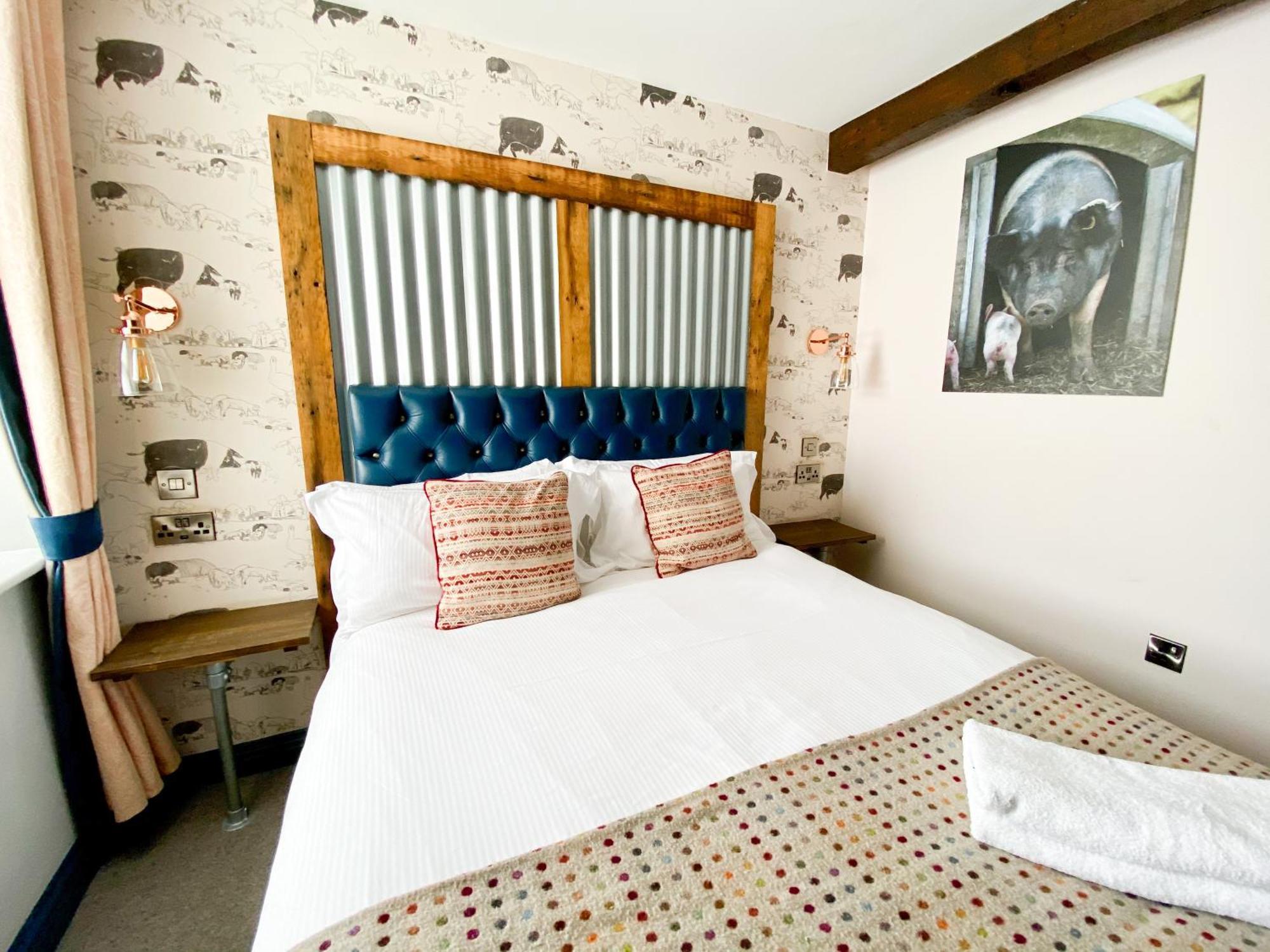 Helen Browning'S Royal Oak Hotel Swindon Ruang foto
